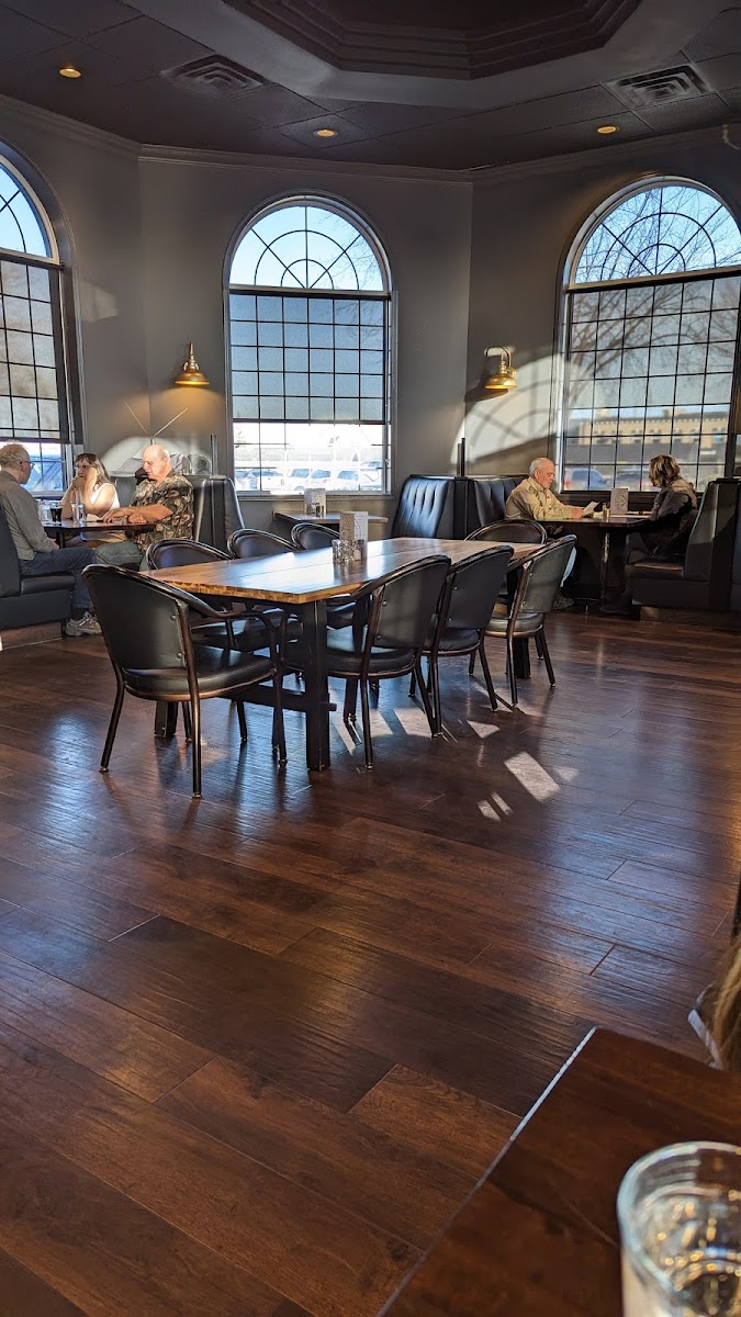 Leto's Steakhouse & Bar - Photo 8