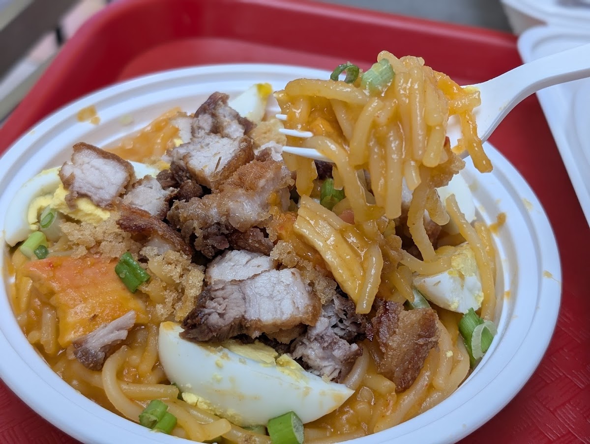 Manila Sizzling Wok and Grill - Photo 7