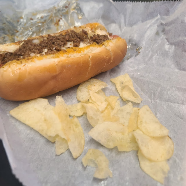 Hotdog All the Way with Chips