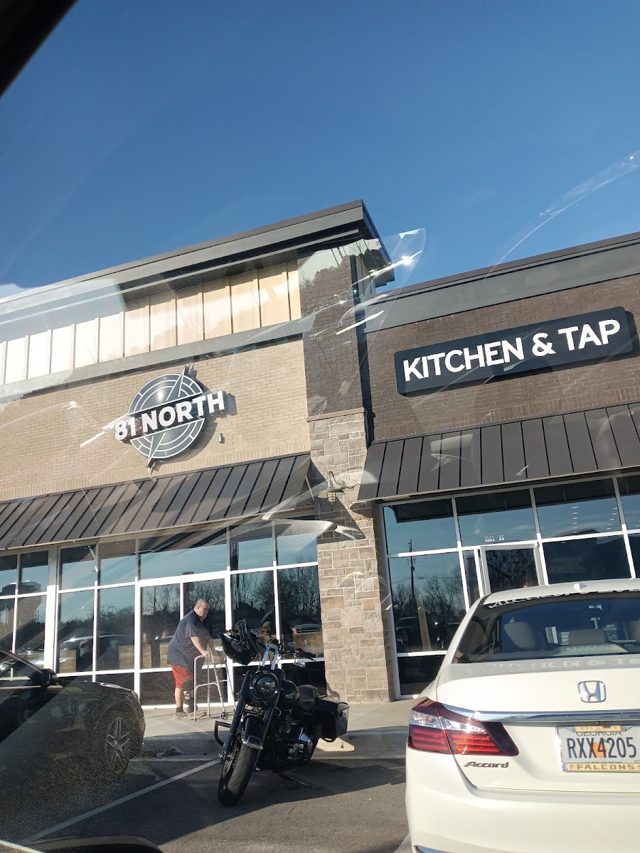 81 North Kitchen and Tap - Photo 9