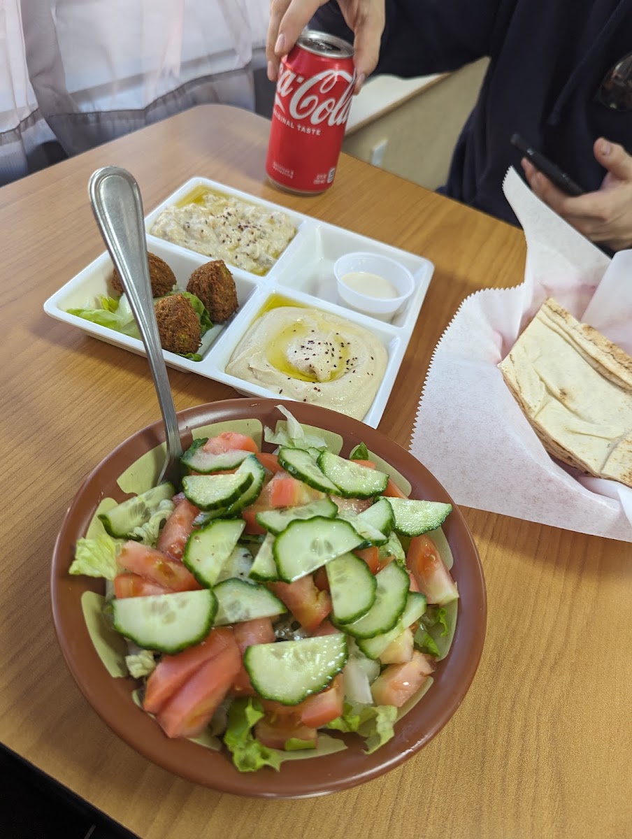 Falafel Stop - Photo 4