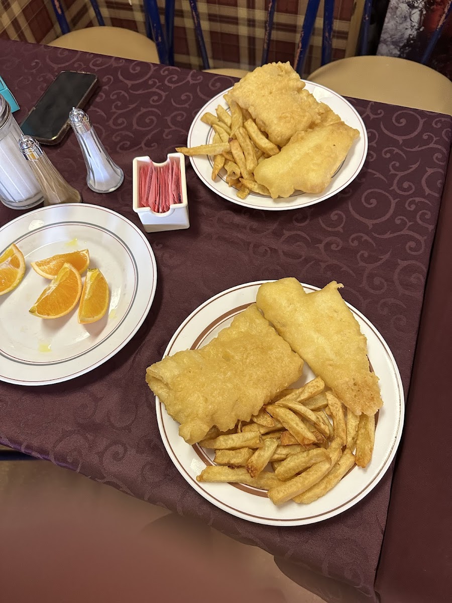 Balmoral Fish & Chips - Photo 3