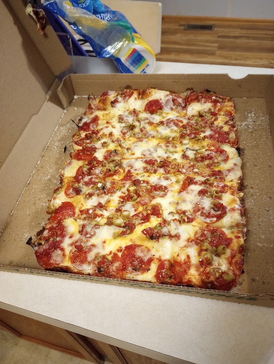 Little Sicily Pizzeria - Photo 1