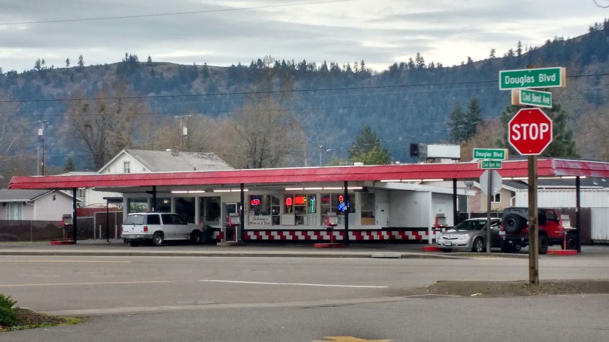 Johnny's Drive In & Diner