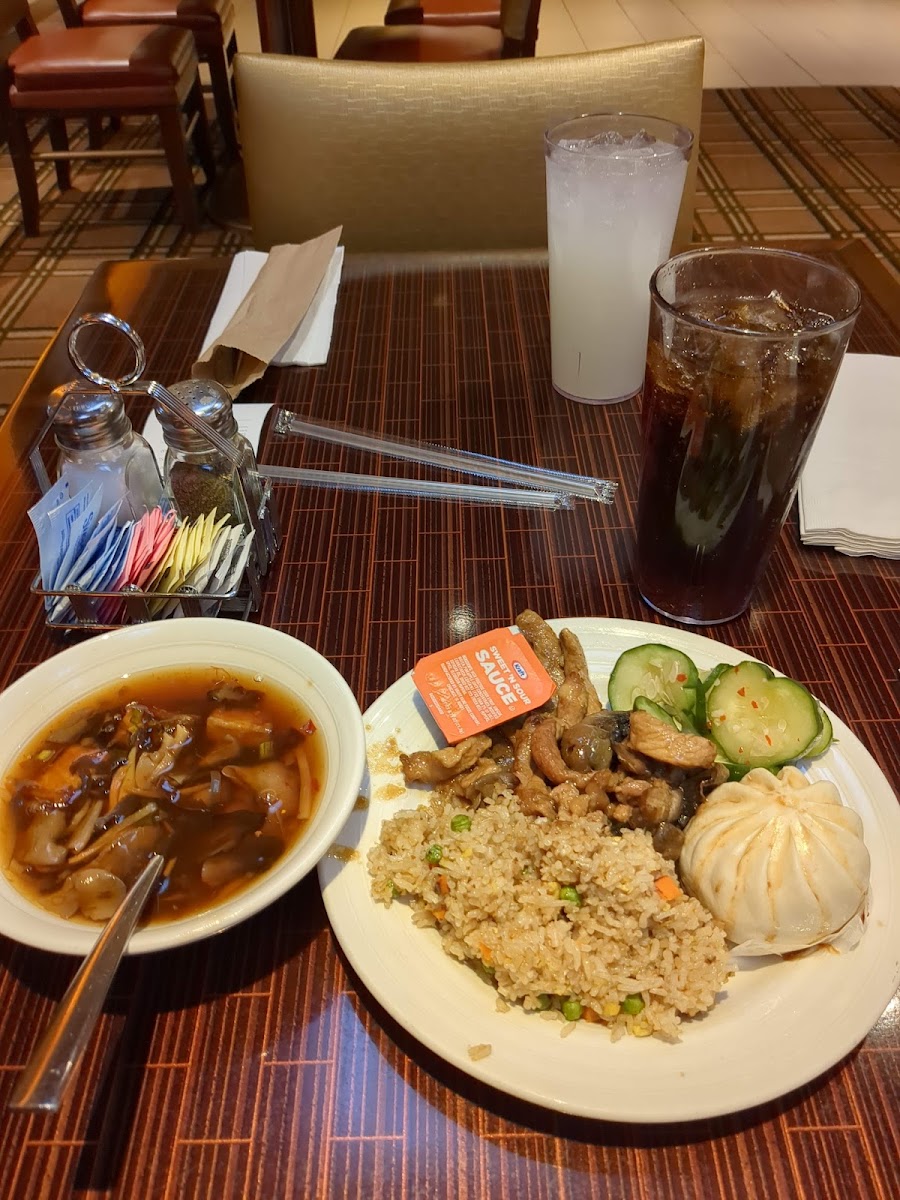 Seven Chefs Buffet - Photo 3