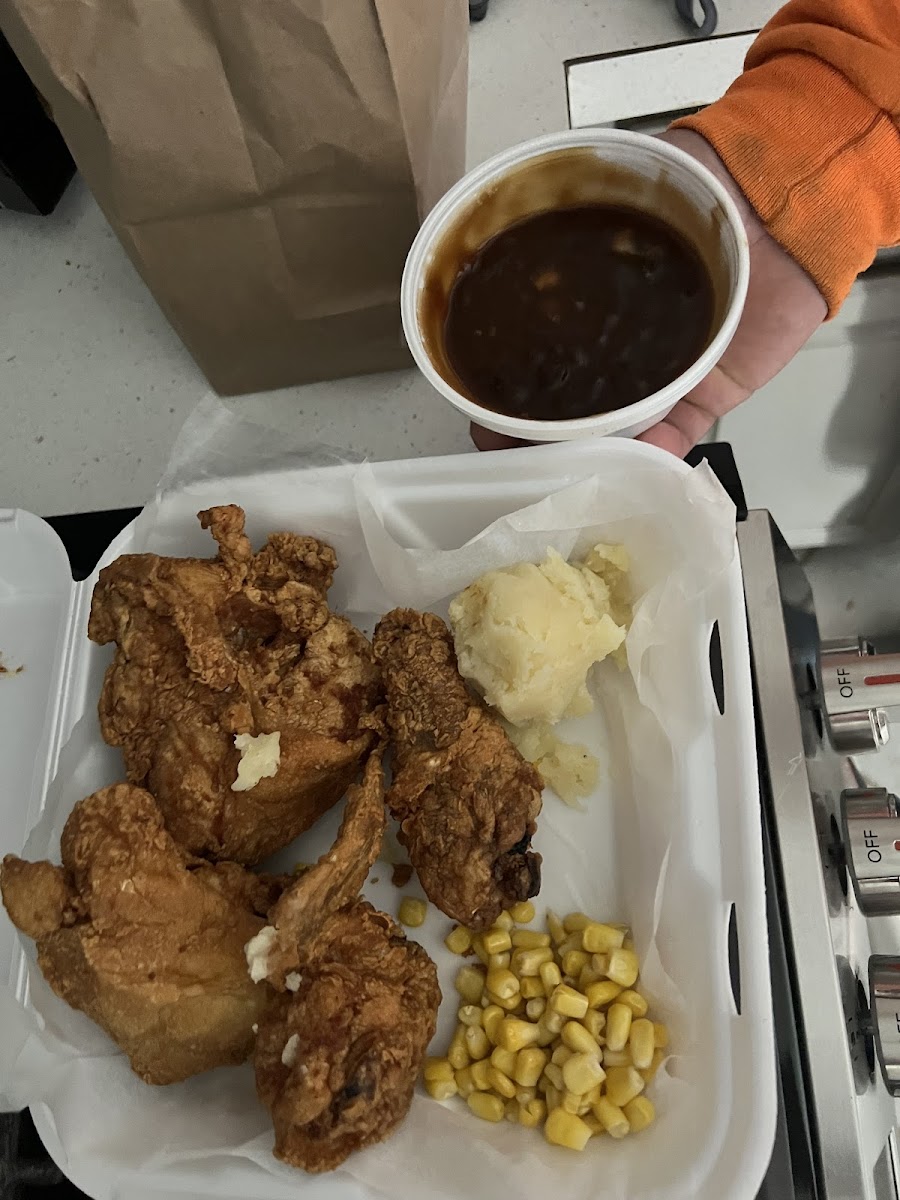 Tony's Coney Island & grill - Photo 4
