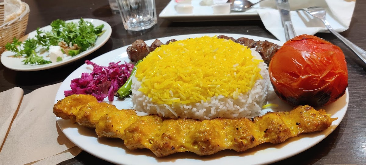 Shatter Abbas Restaurant - Photo 1