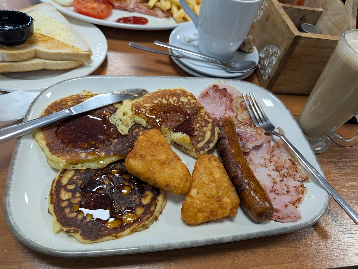 Mem's Kitchen - Photo 4