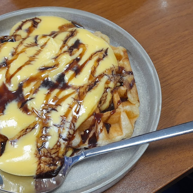 Hodges Waffle and Custard