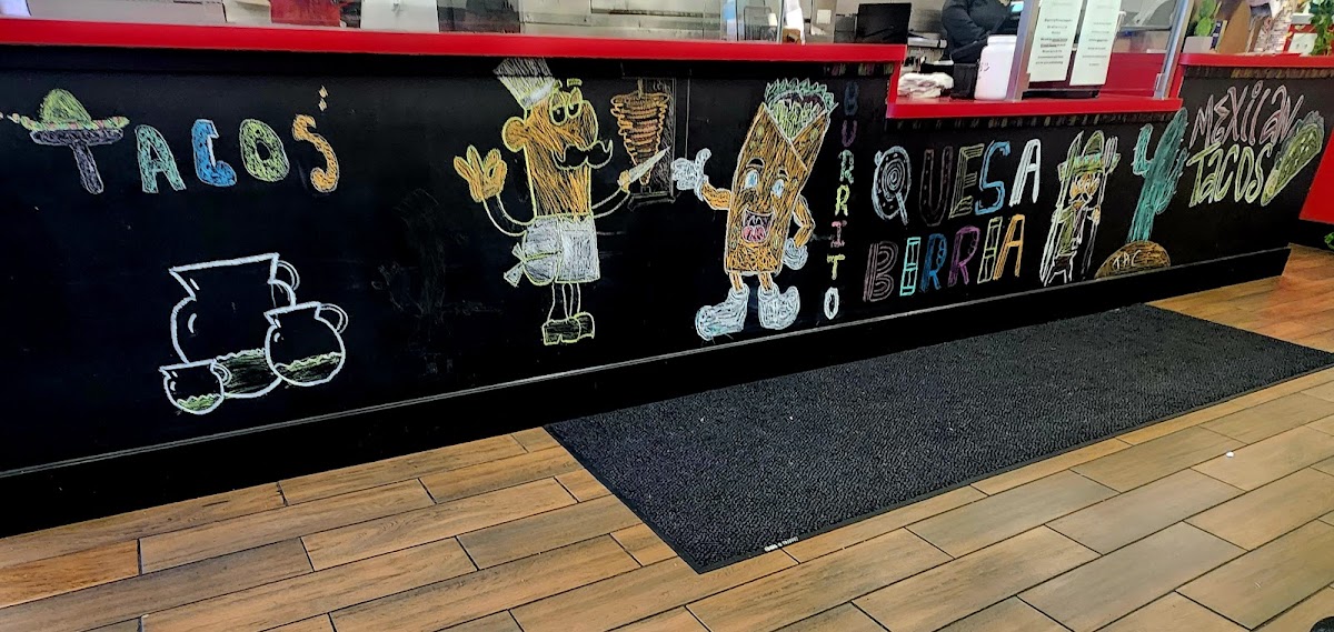 Ray's Pizza & Tacos - Photo 5