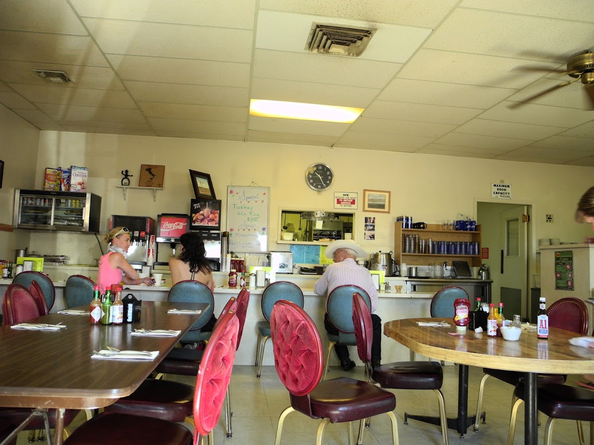Bruno's Country Club - Photo 3