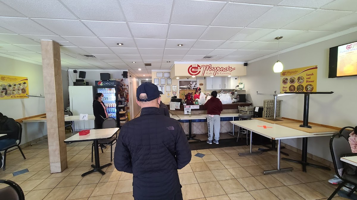 Myrna's Cafe & Catering