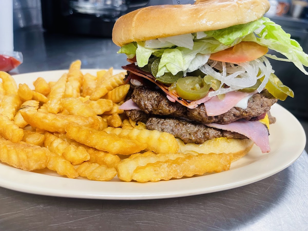 The Dayton Diner - Photo 1