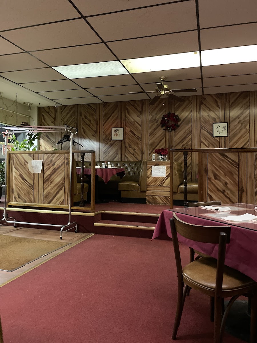 China Gardens - Photo 2