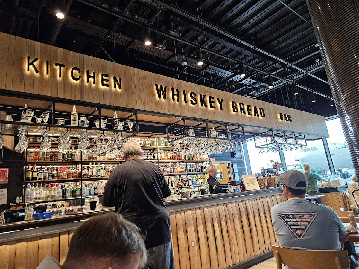 Whiskey Bread, Dublin Airport T