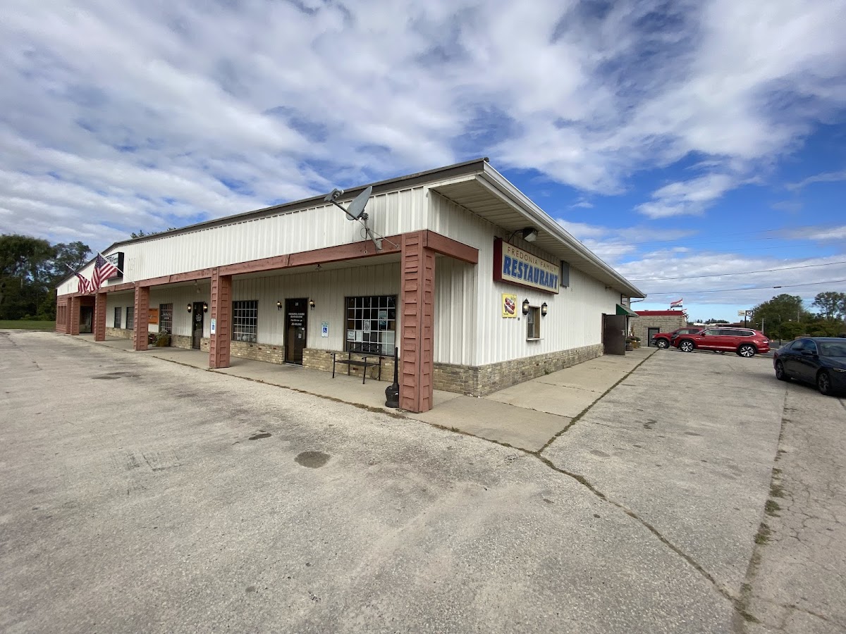 Fredonia Family Restaurant - Photo 3
