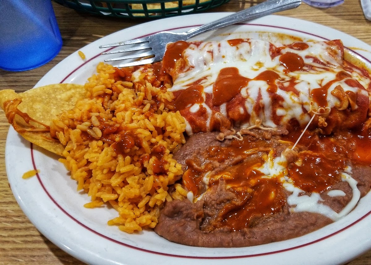 Fredonia Family Restaurant - Photo 6