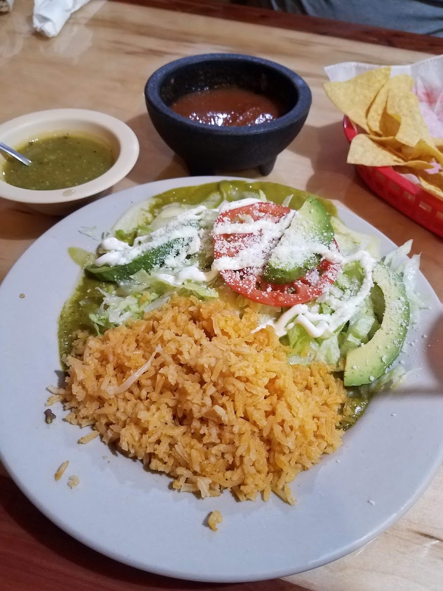 Manrique’s Mexican Restaurant - Photo 3