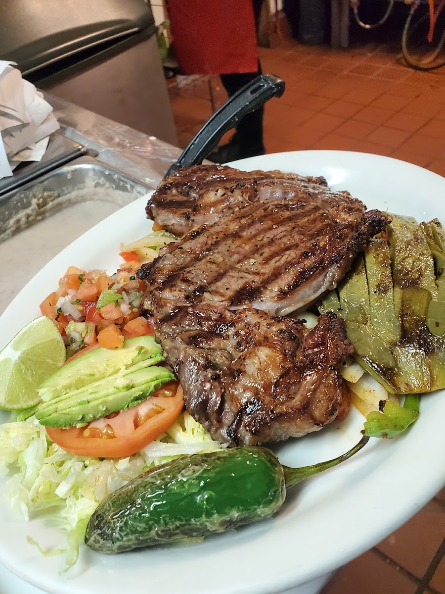 Manrique’s Mexican Restaurant - Photo 5