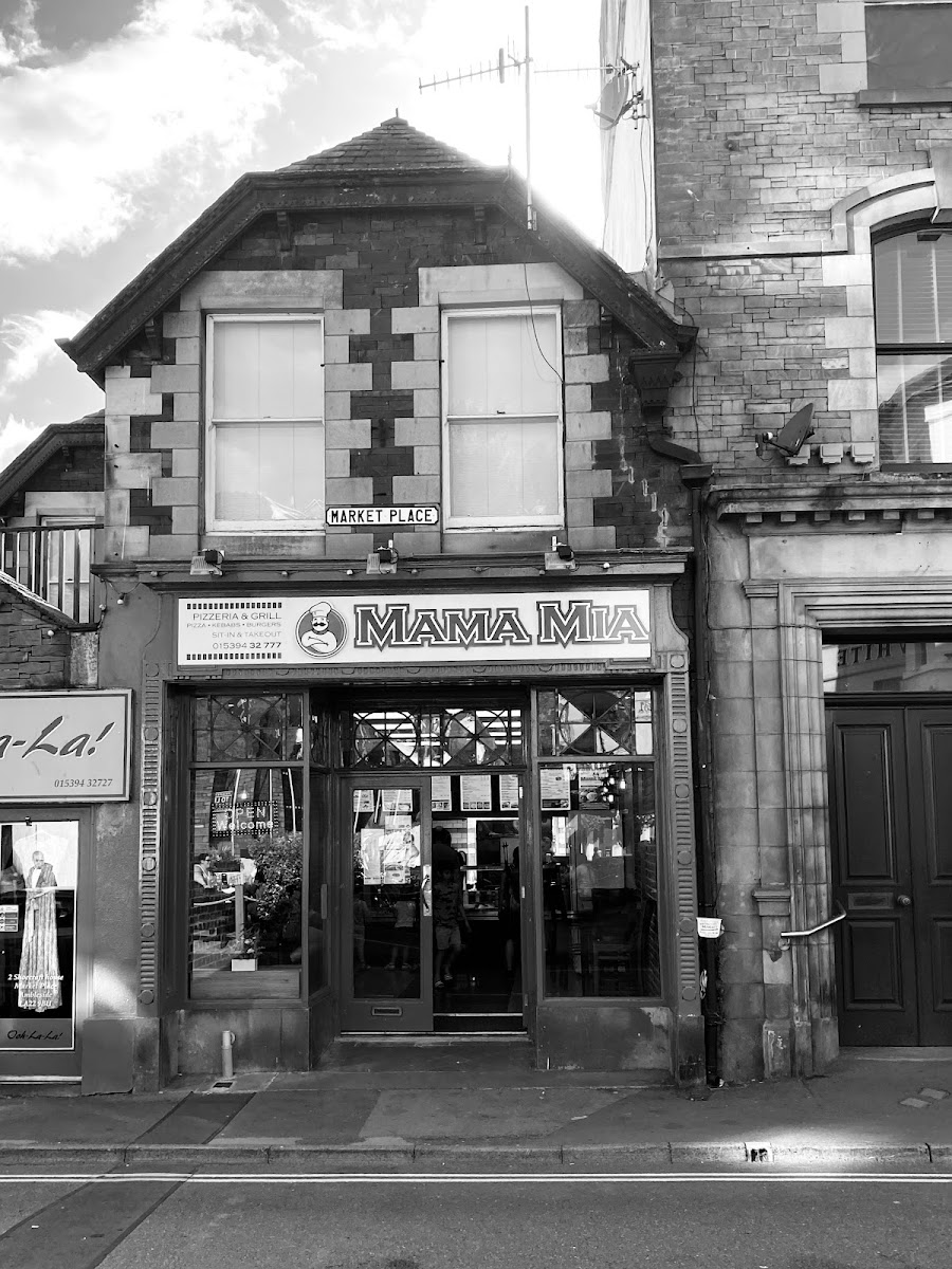 Mama Mia Pizzeria & Grill Ambleside - Photo 7