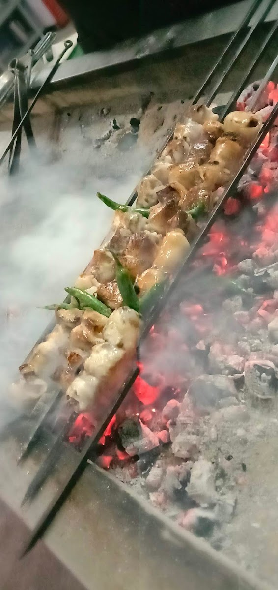 Shaukat Fish & Chicken Point - Photo 9