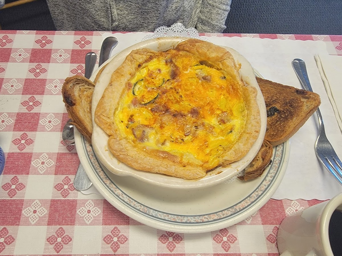 Glenda's Cafe - Photo 6