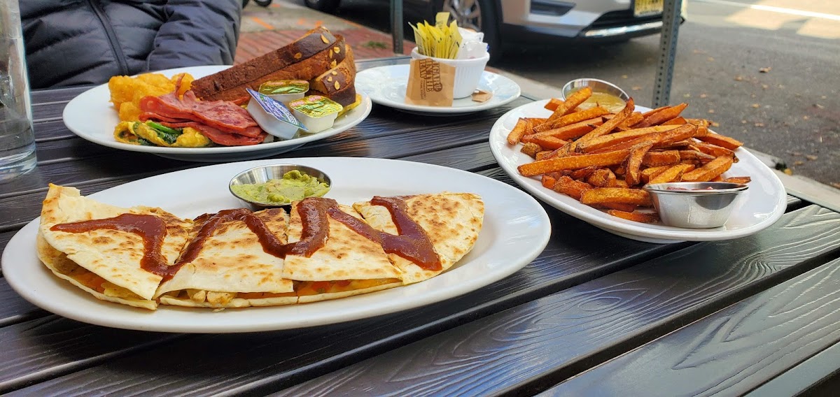 Race Street Cafe - Photo 1