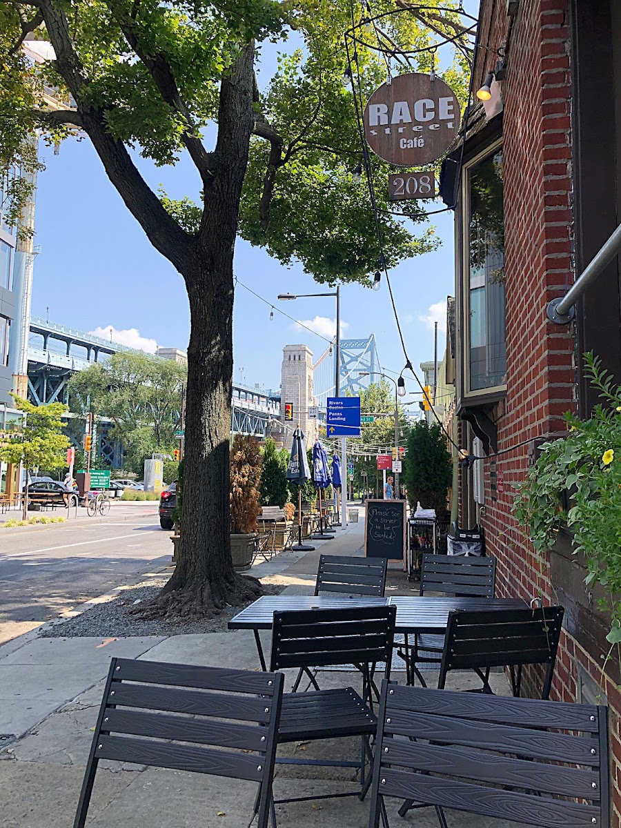 Race Street Cafe - Photo 8