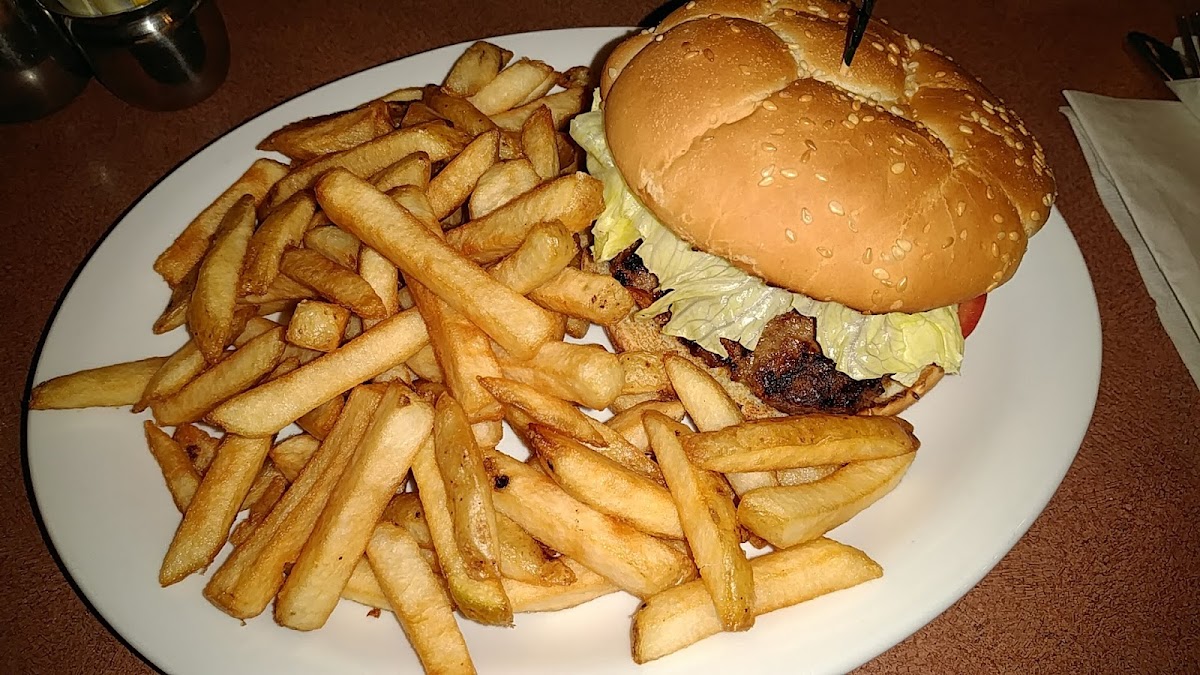 Rustler's Family Restaurant - Photo 4