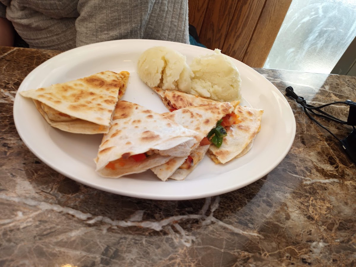 Rustler's Family Restaurant - Photo 8
