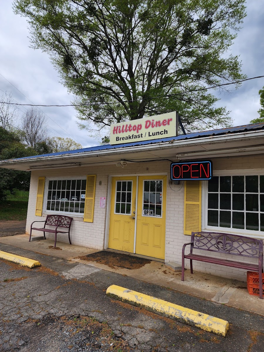Hilltop Diner and takeout - Photo 2