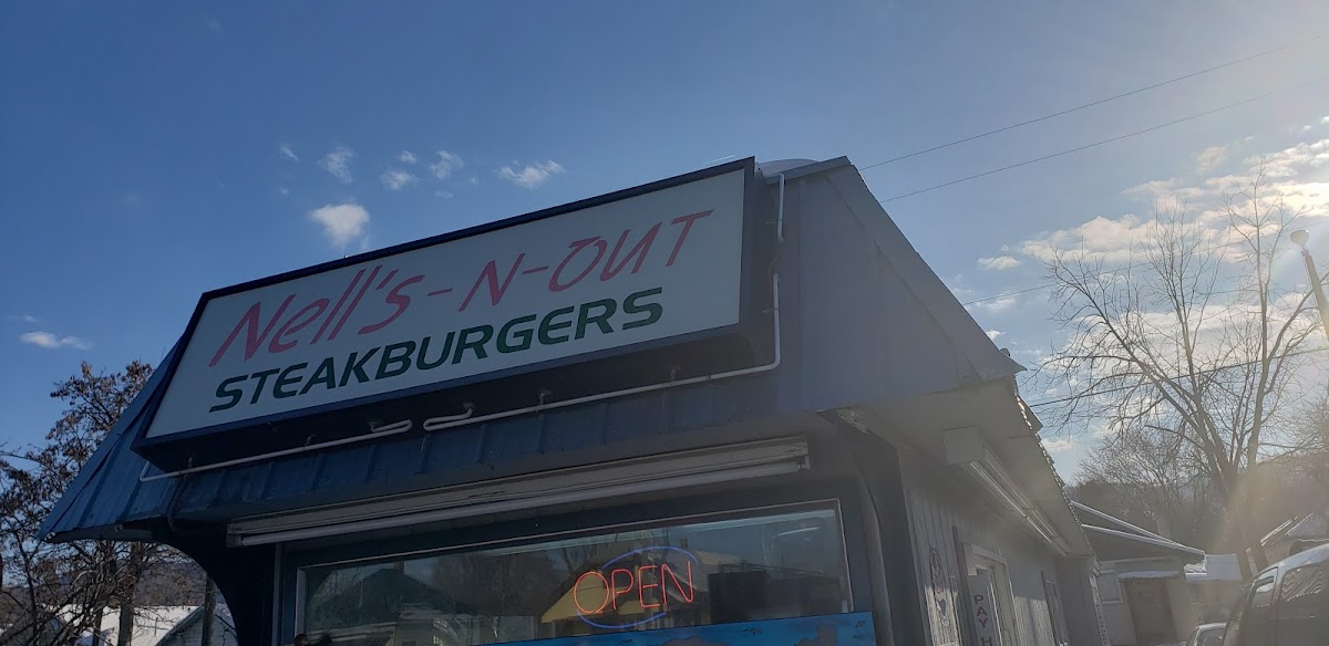 Nells-N-Out