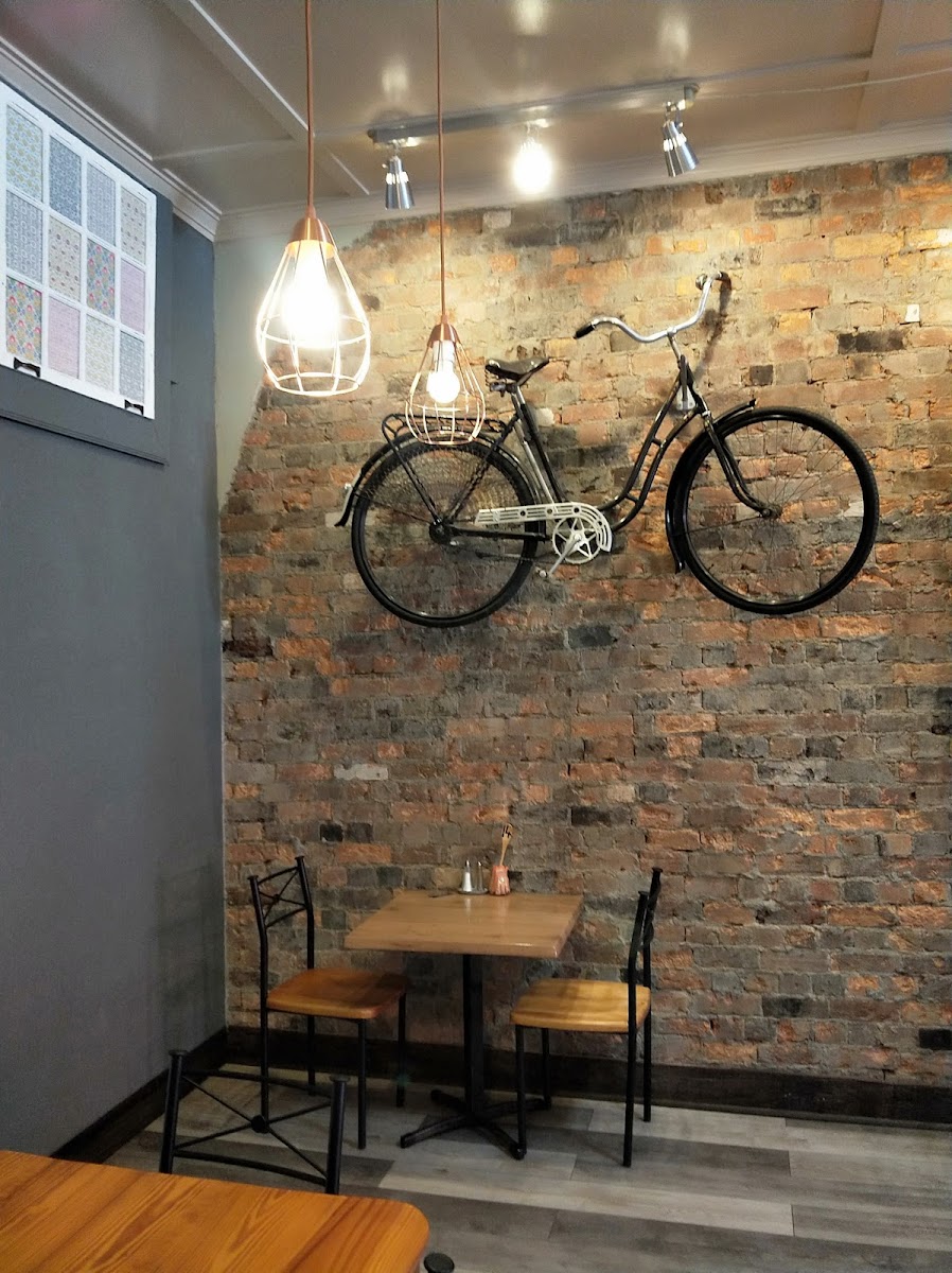 The Brown Jug Cafe - Photo 6
