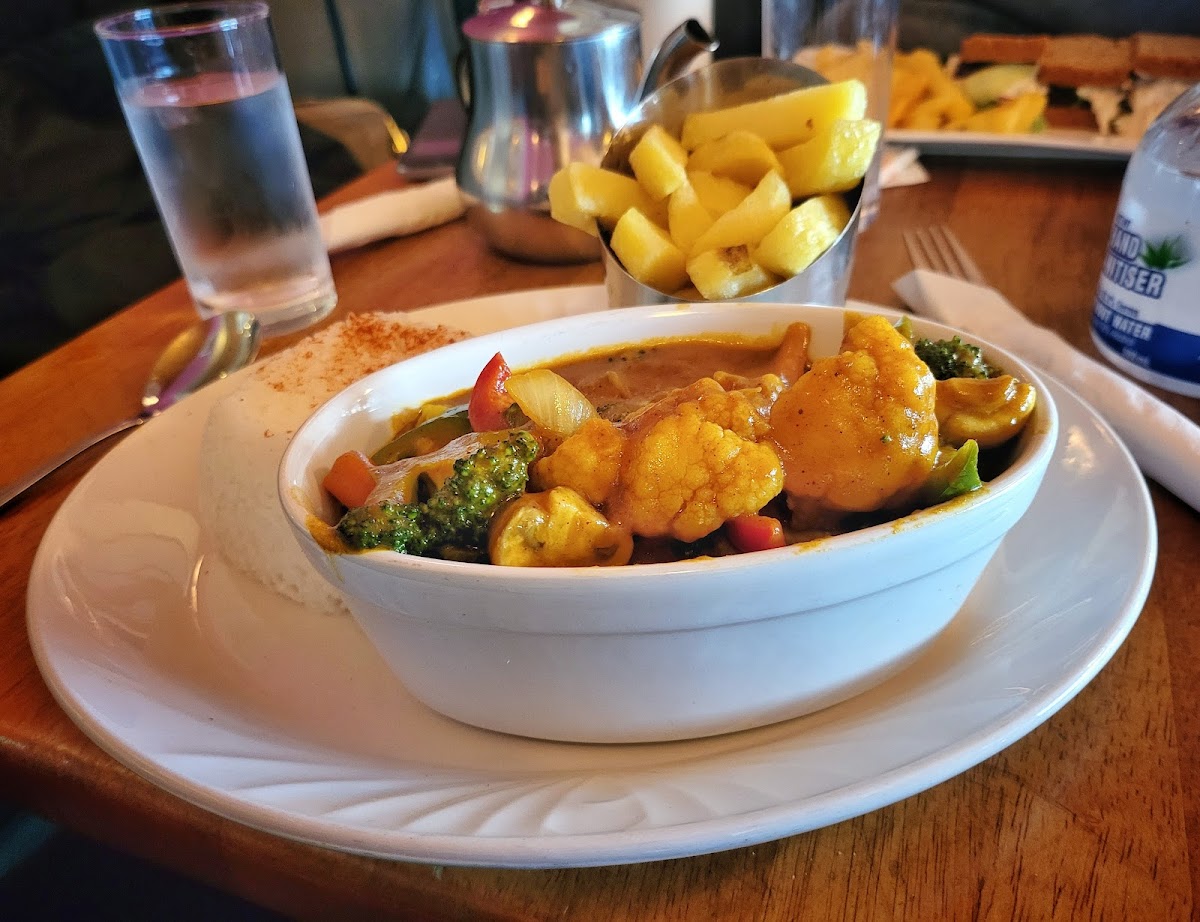 Coolquoy Lodge - Photo 5
