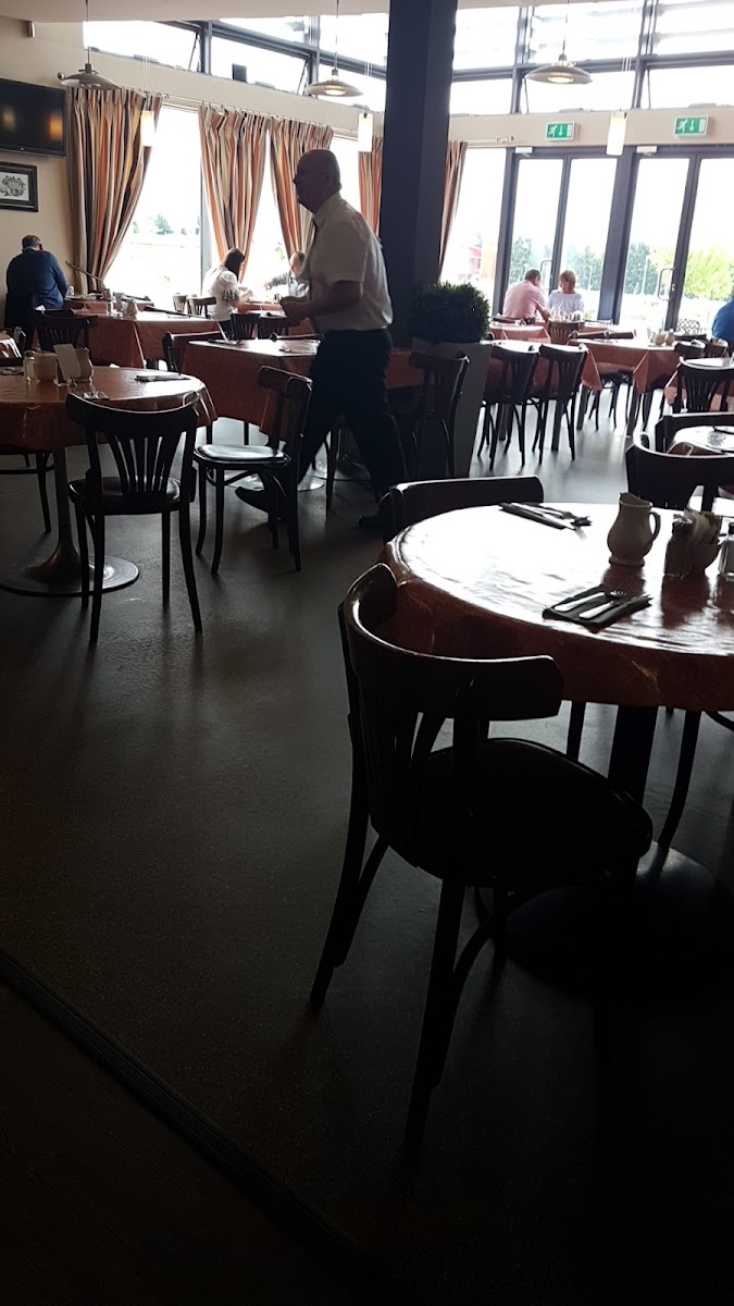 Langton's Cillin Hill Restaurant - Photo 9
