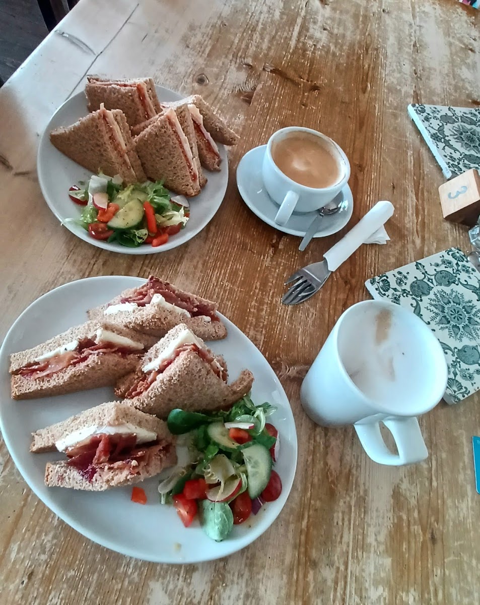 Old Post Office Tearoom - Photo 3