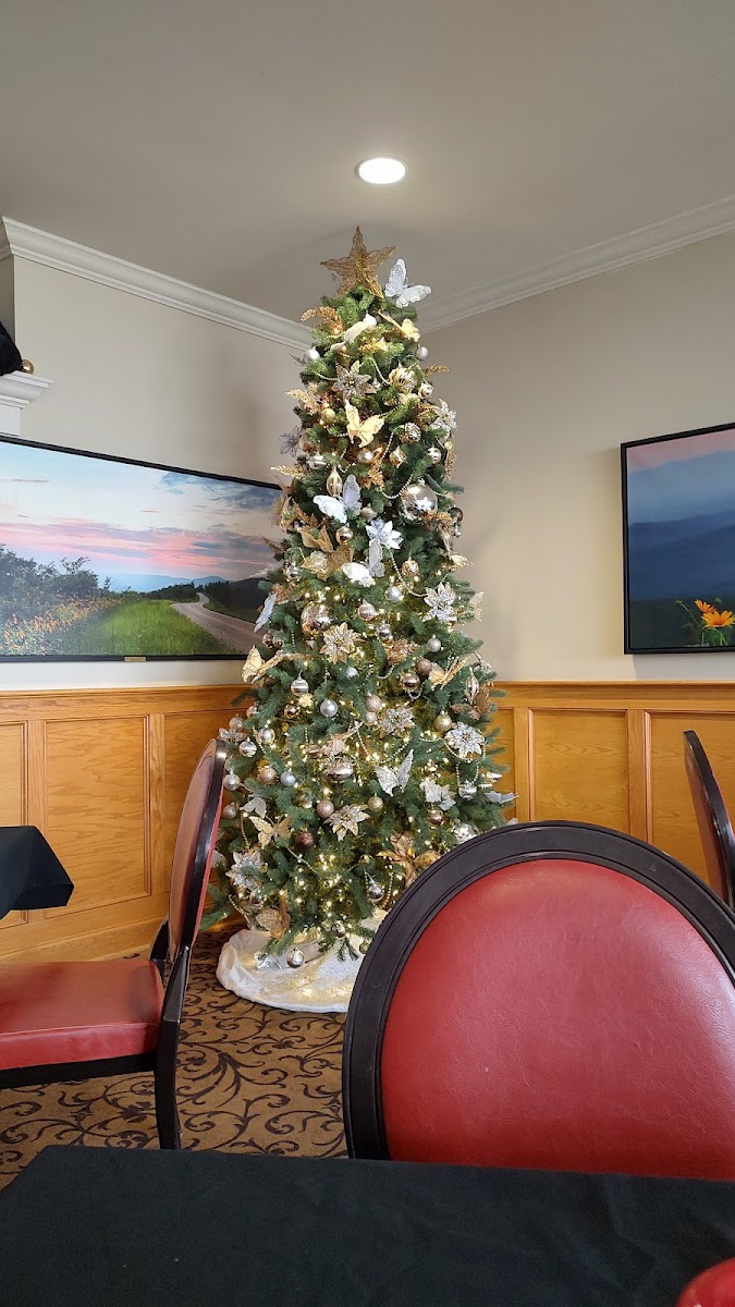 Queen Wilhelmina Restaurant - Photo 2