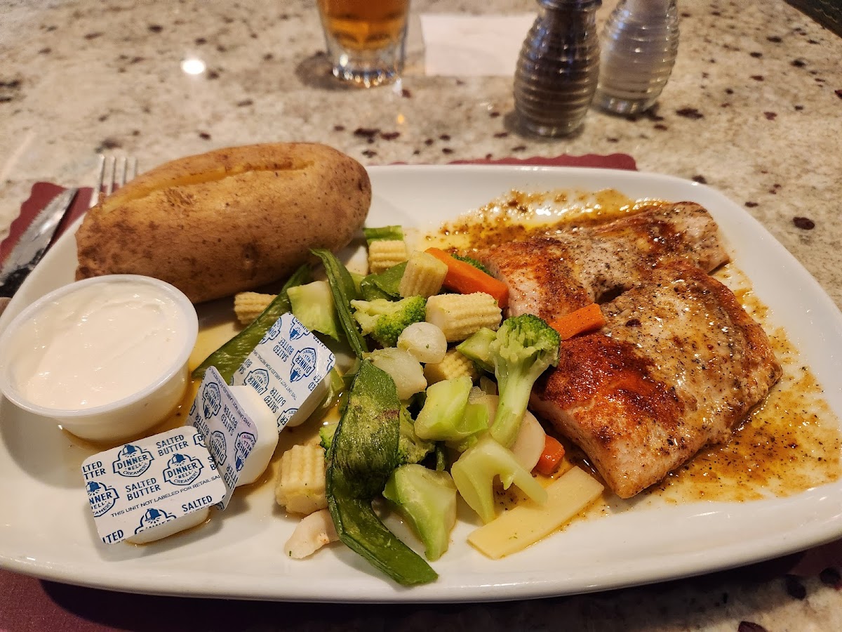 Bello's Family Restaurant - Photo 5