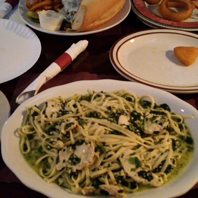 Fettuccine with Spinach and Grilled Chicken in an Garlic and Olive Oil Sauce