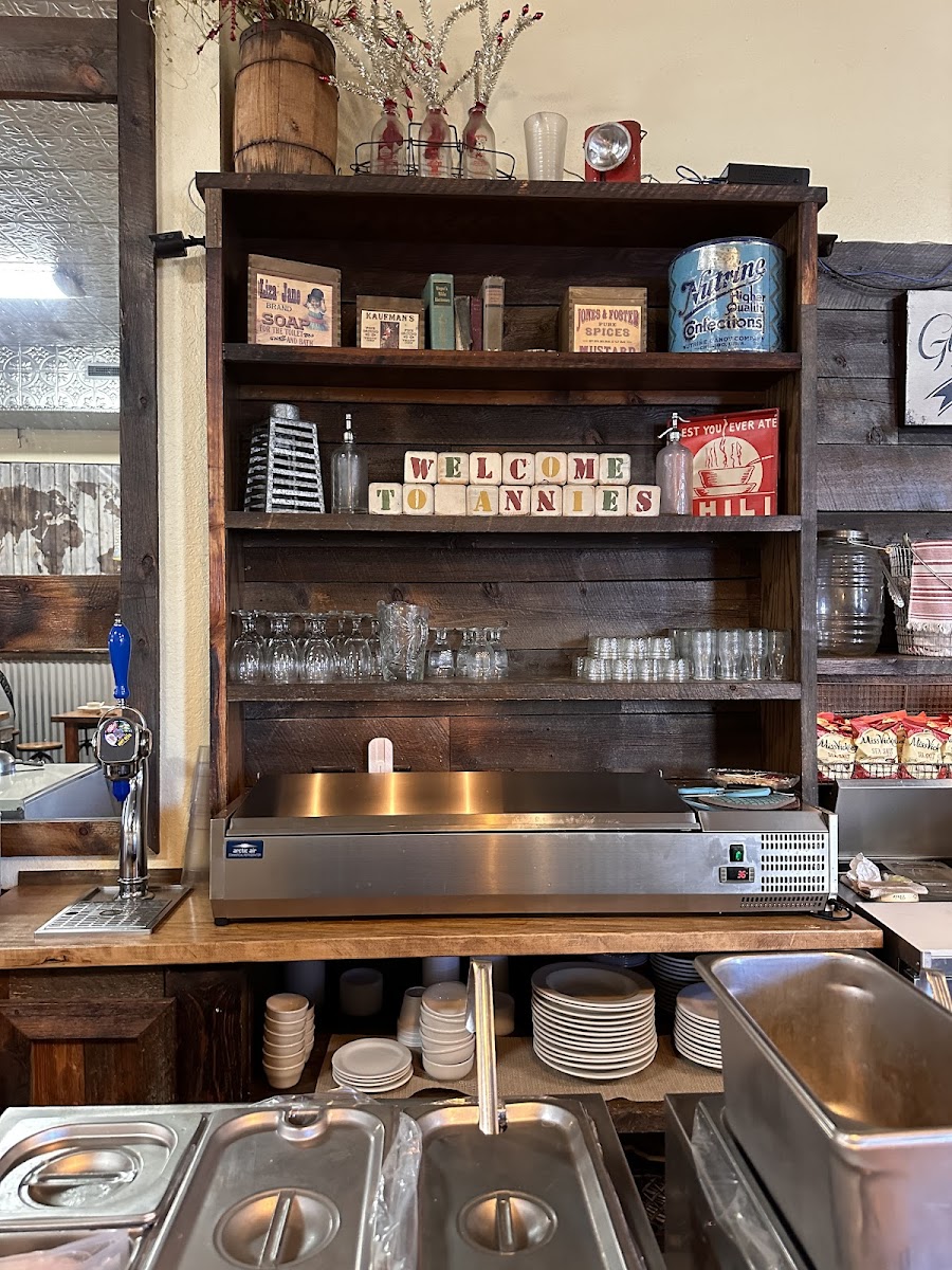 Annie's Soda Saloon - Photo 2
