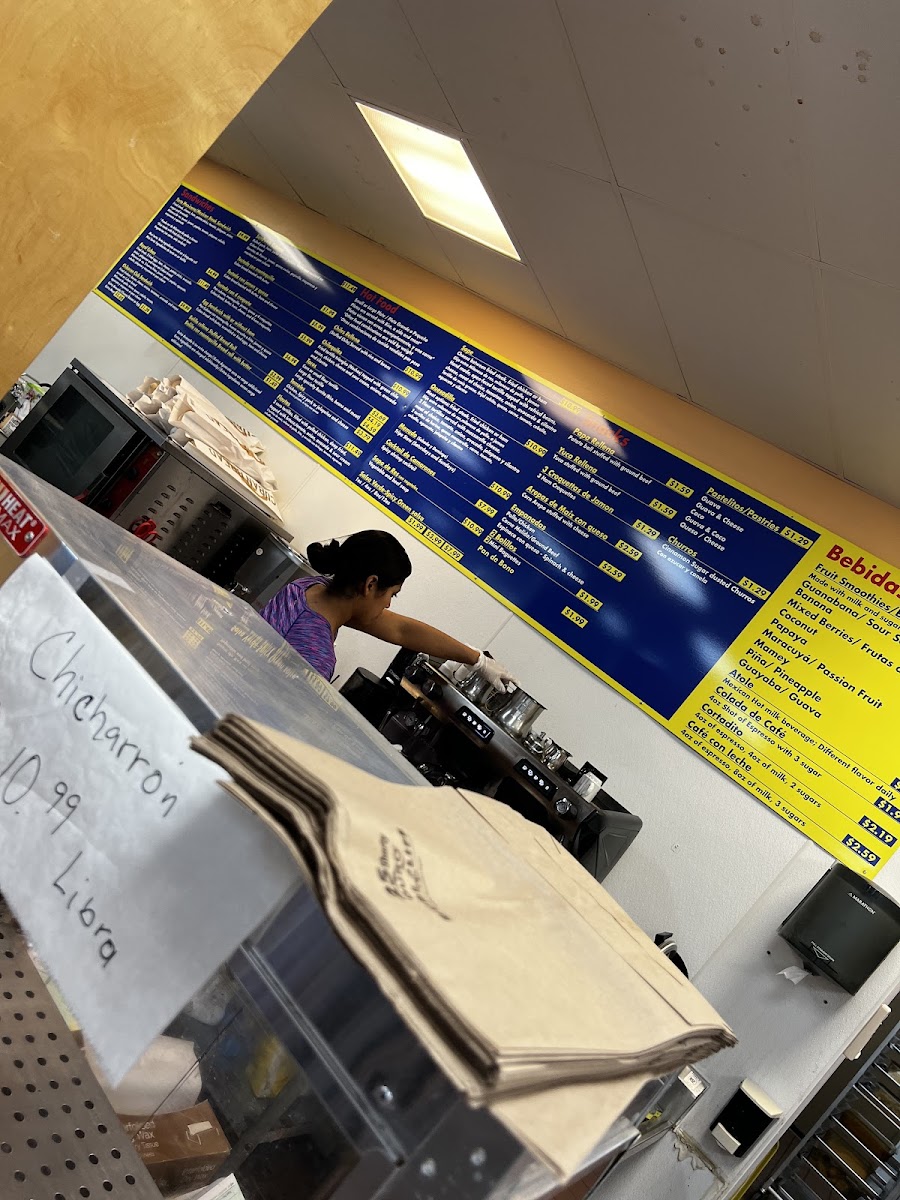 Delicias Latina - Photo 2