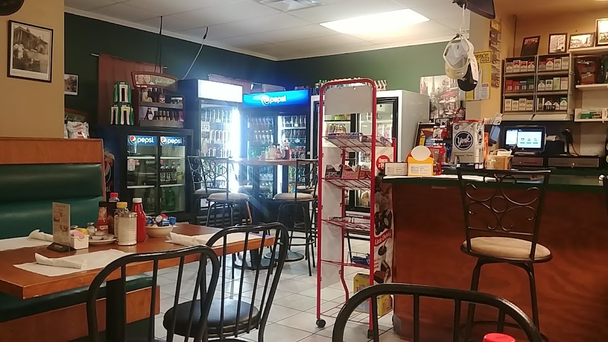 Youngstown Grille - Photo 8