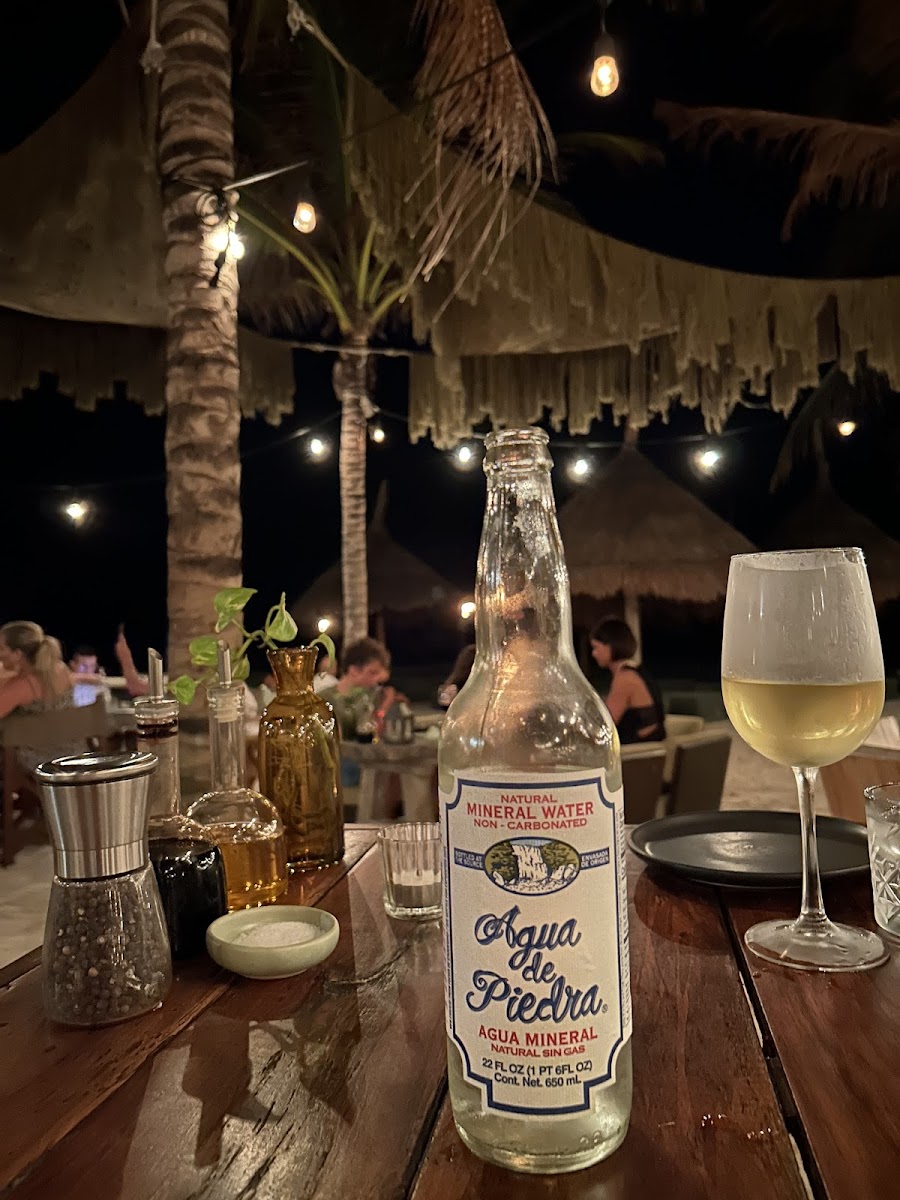 Mandarina Seaside restaurant - Photo 4