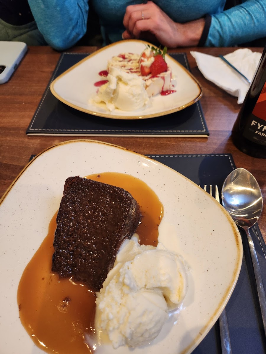 Cottage Restaurant - Photo 5
