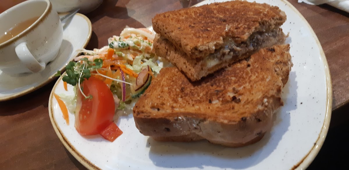 Cottage Restaurant - Photo 8