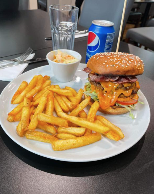 INGHAMS DINER - Photo 3