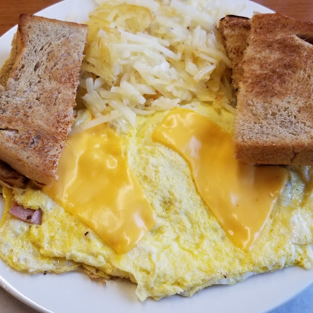 Dutch Scramble with Hash Browns