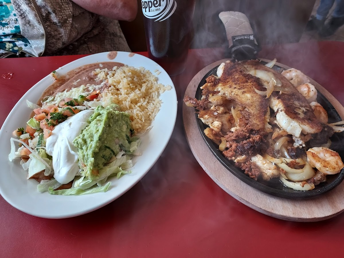 El Corral Mexican Grill - Photo 7