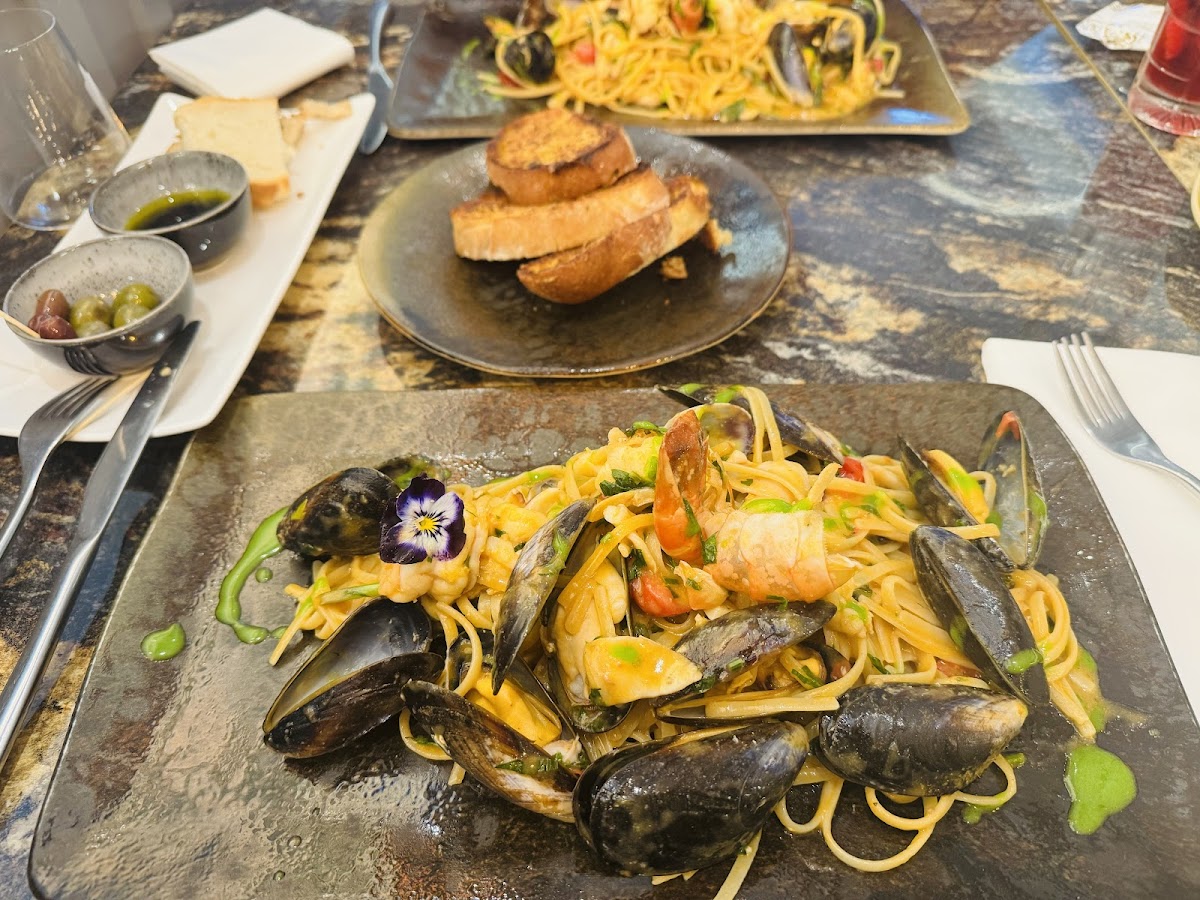 L'ARTE Restaurant - Photo 1