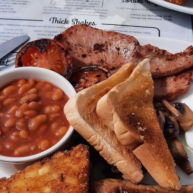 English Breakfast